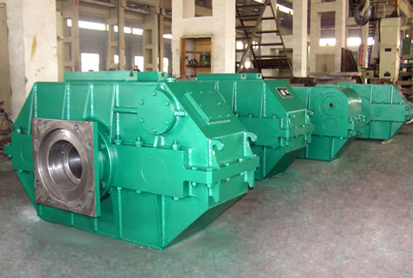 冶金設(shè)備如何選擇齒輪減速機并潤滑